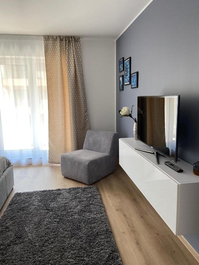 Qualis Apartament Braşov Exteriör bild